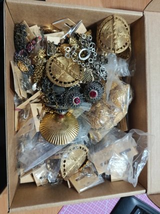 Lote para hacer Bisutería Variada i strass.