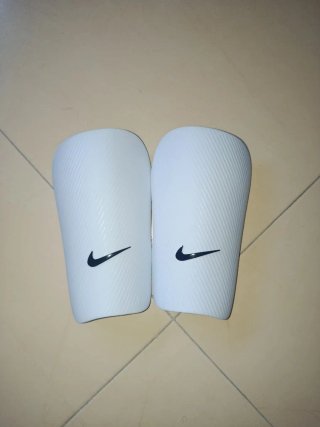 Espinilleras Nike Niños Talla S-M