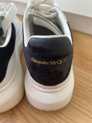 Sneakers Alexander McQueen Bianche e Nere