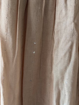 Vestido largo beige crochet y volantes