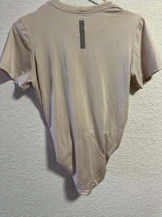 Camiseta deportiva beige talla S