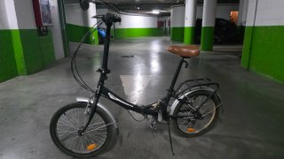 Bicicleta Plegable Negra y Plateada
