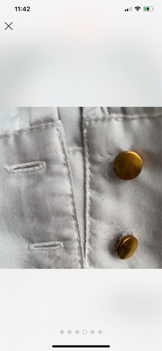 Blusa Lanidor Seda Creme Botão Dourado