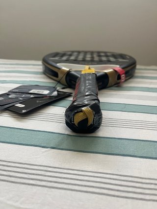 Pala de pádel NOX AT10 Genius 18K 2026