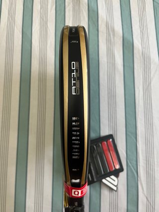 Pala de pádel NOX AT10 Genius 18K 2026