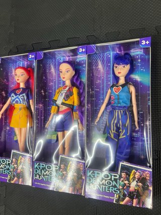 Set 3 bambole K-Pop Demon Hunters con musica