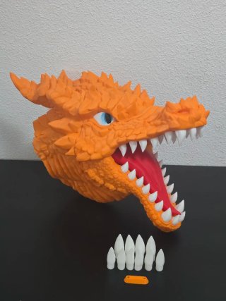 Cabeza Charizard Pokémon Realista 1/1