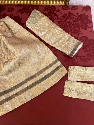 Saya espolín para Virgen