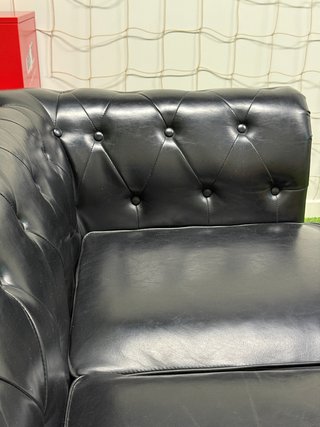 Sofá Chester Piel Negra 3 Plazas