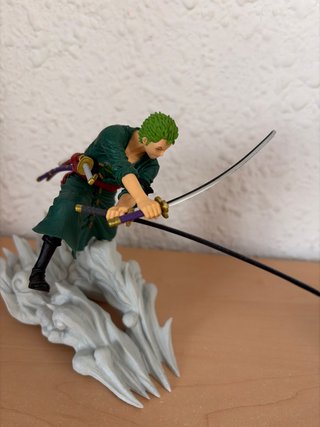 Figura Zoro Espada