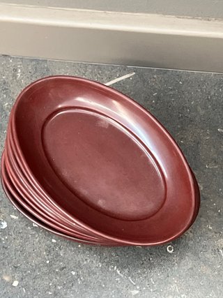 9 platos vintage de baquelita marrones