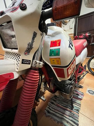 Yamaha Tenere 1vj Roja y Blanca