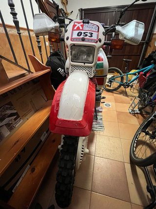 Yamaha Tenere 1vj Roja y Blanca