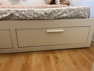 Estructura de cama individual con cajones