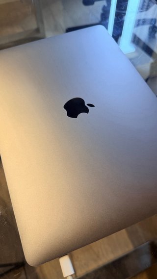 MacBook Pro 13 M1 1TB SSD 8GB RAM