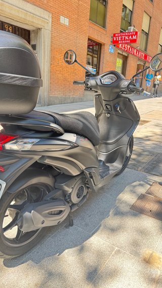 Piaggio Liberty 125 Negra