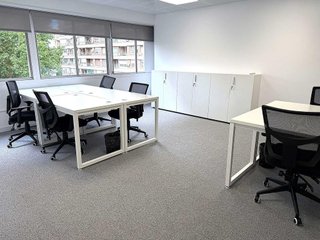 Oficina en alquiler en Nueva España en Madrid