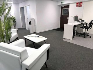 Oficina en alquiler en Nueva España en Madrid