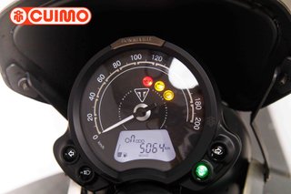 TRIUMPH SPEED TWIN 900