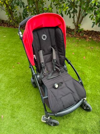 Bugaboo Bee negro y rojo + cuco
