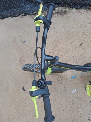 Bicicleta infantil B'TWIN seminueva
