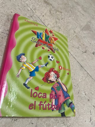 Kika Superbruja. Coleccion.