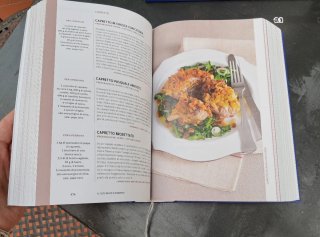Libro di cucina " Il Cucchiaio d'argento "