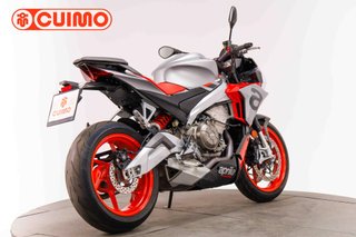 APRILIA TUONO 660