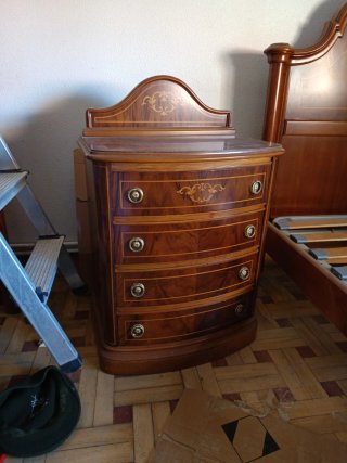 Cama individual de madera