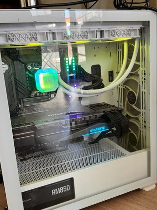 PC Gaming Gigabyte RTX Sobremesa