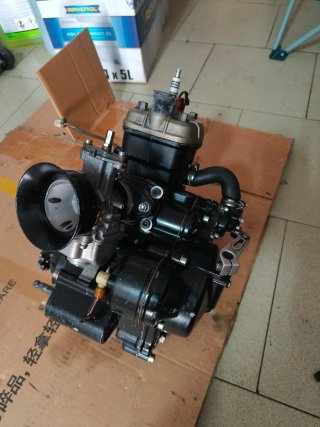 Motor Derbi Euro2 con eje de balance