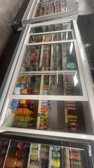 Nevera expositora refrigerada