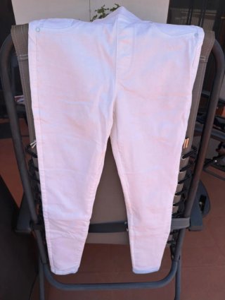 Pantalón blanco
