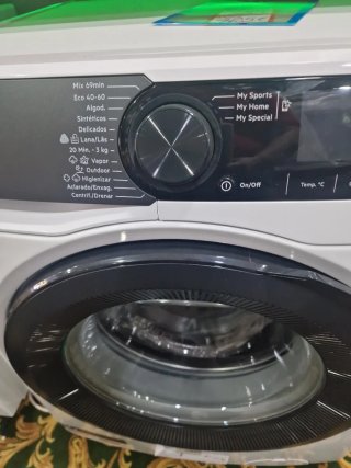 Lavadora AEG 7000 Series ProSteam 1-10kg
