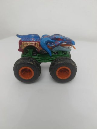Monster Truck Hot Wheels Azul y Dorado