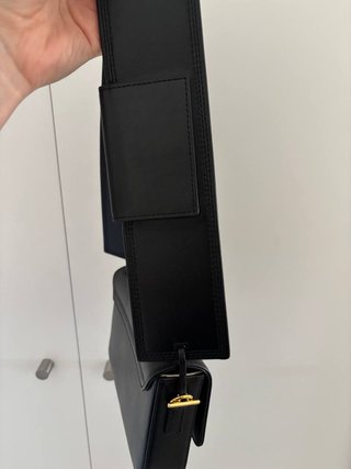 Bolso Jacquemus Le Carinu Piel Negro