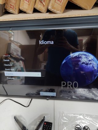 Televisión smart TV 32" - LG