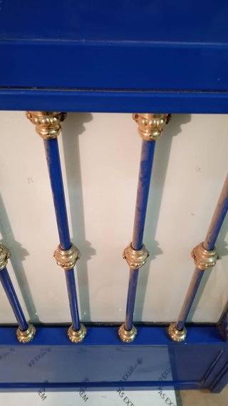 Puerta de Seguridad Azul con Marco