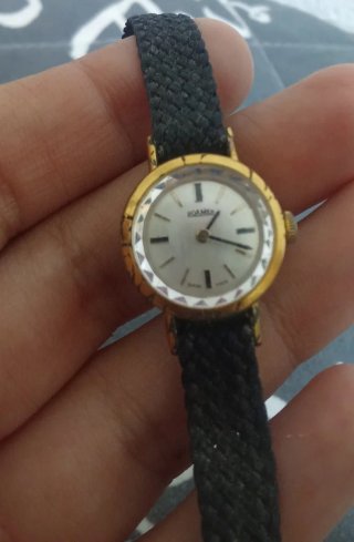 Reloj Roamer Dorado y Negro