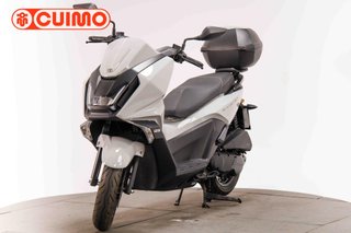 KYMCO SKYTOWN 125