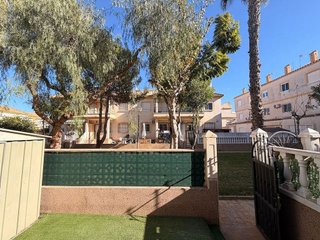 Casa adosada en venta en Villamartín