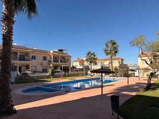 Casa adosada en venta en Villamartín