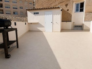 Casa adosada en alquiler en Hellín