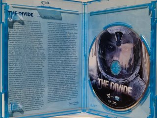 The Divide Blu-ray
