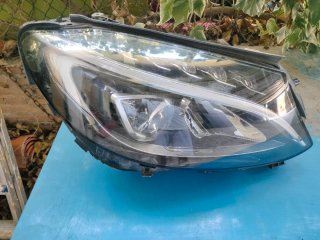 Faro Mercedes c220 cdi