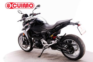 BMW F 900 R