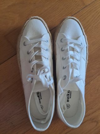 Bambas nuevas tela blancas 39