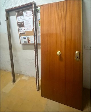Puerta Seguridad con Marco