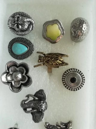 Anillos a 5€unidad.5 unidades 20€