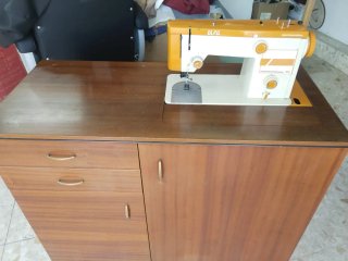 Máquina de coser Alfa